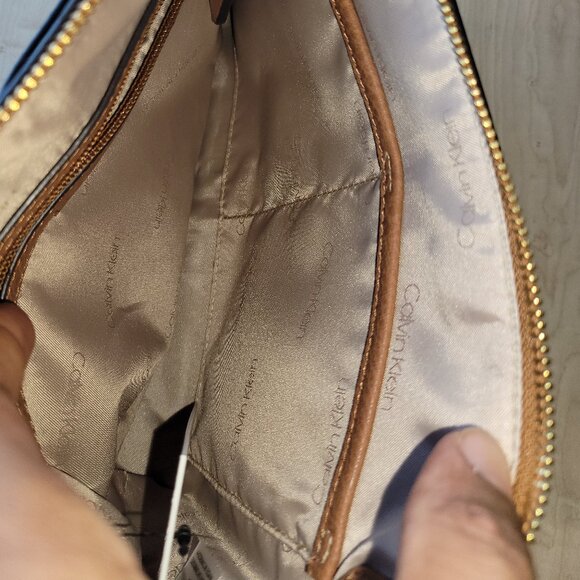 Calvin Klein Womens Reyna Crossbody - Picture 7 of 11